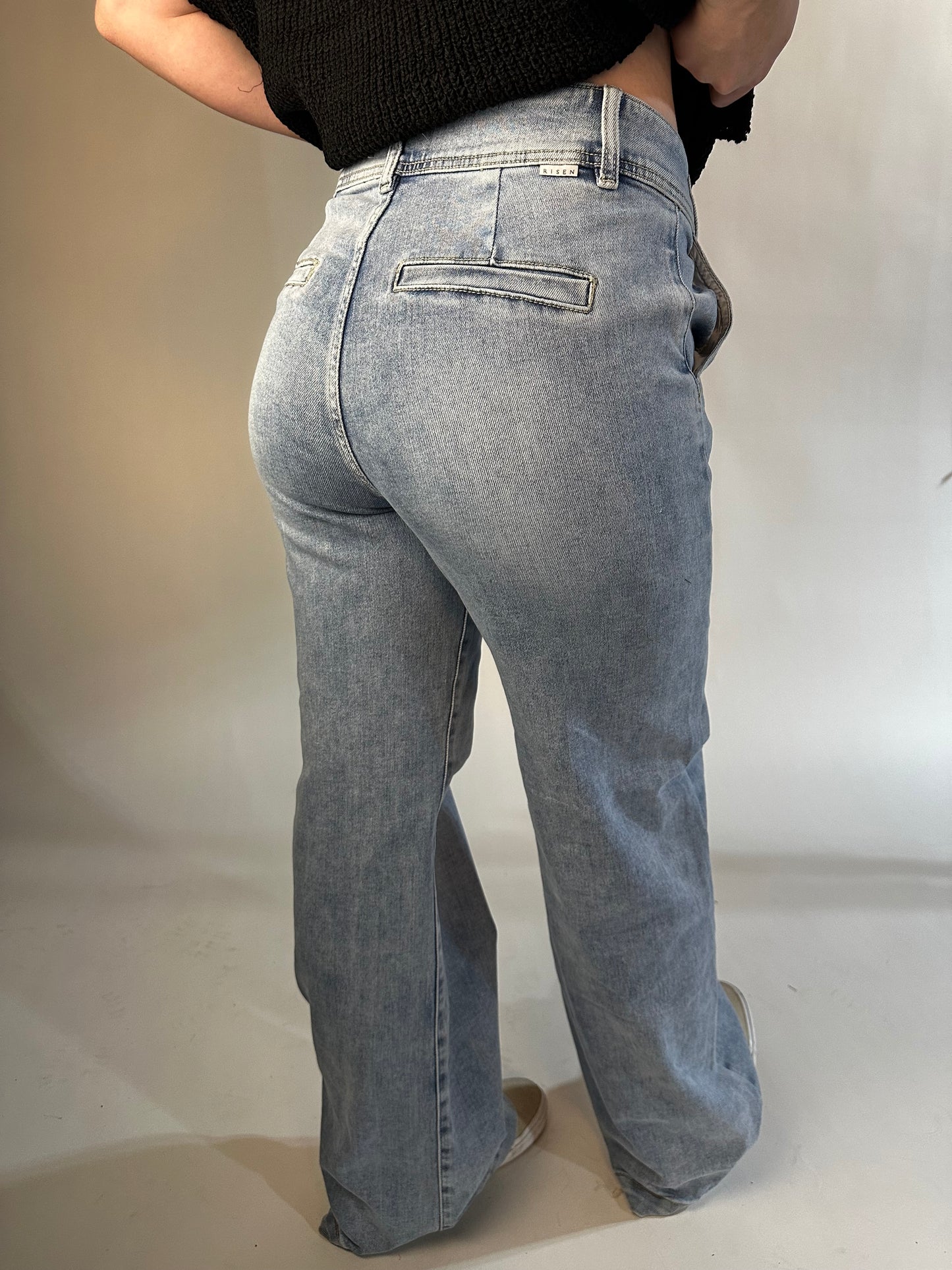 Axel High-Rise Wide Jeans (Light Wash)